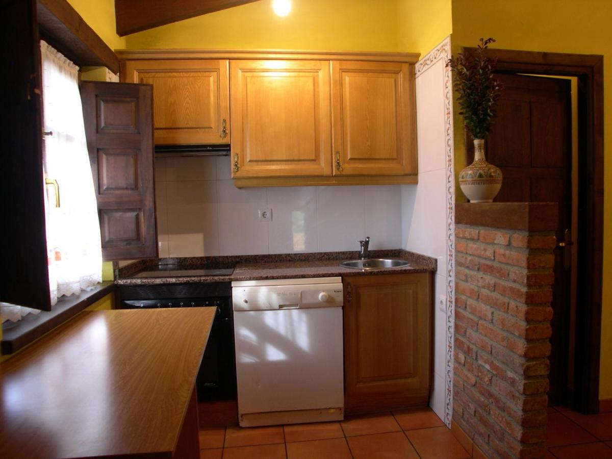 Turismo Rural El Sidron Guest House Pilona Exterior photo