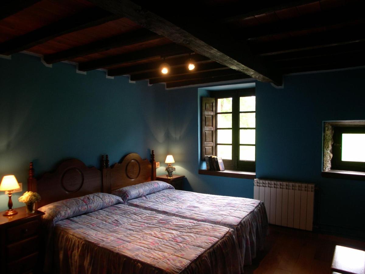 Turismo Rural El Sidron Guest House Pilona Exterior photo