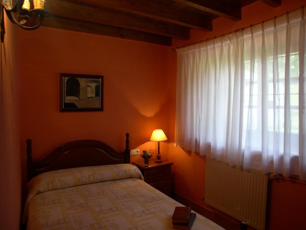 Turismo Rural El Sidron Guest House Pilona Exterior photo