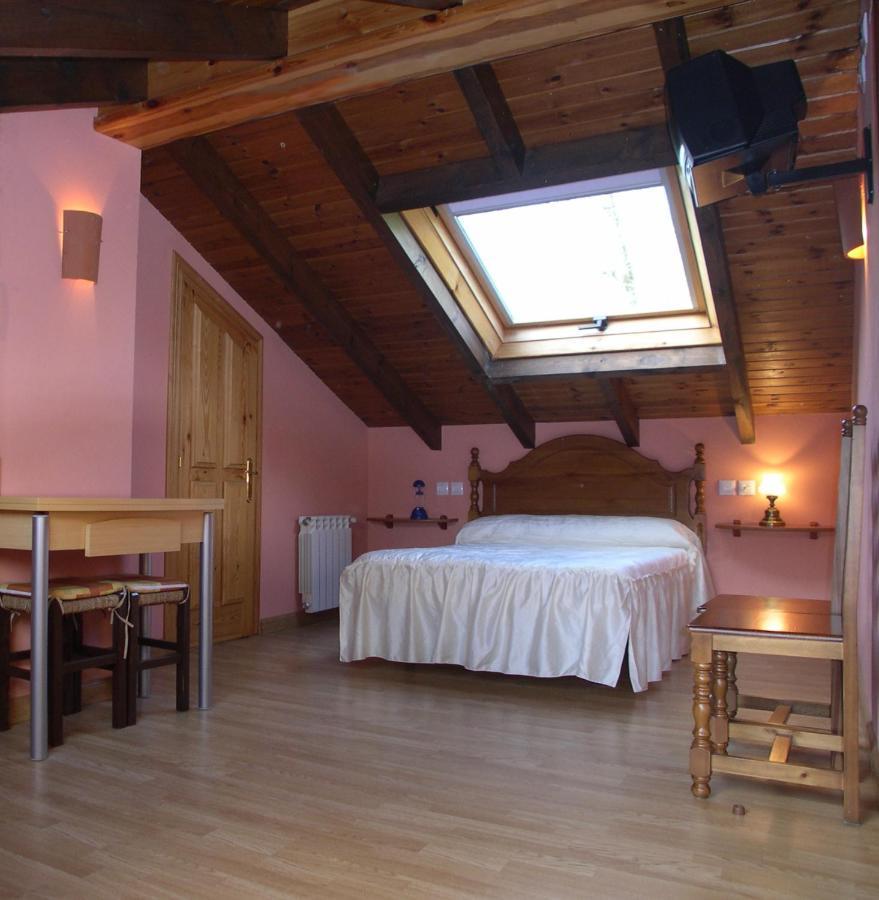 Turismo Rural El Sidron Guest House Pilona Exterior photo